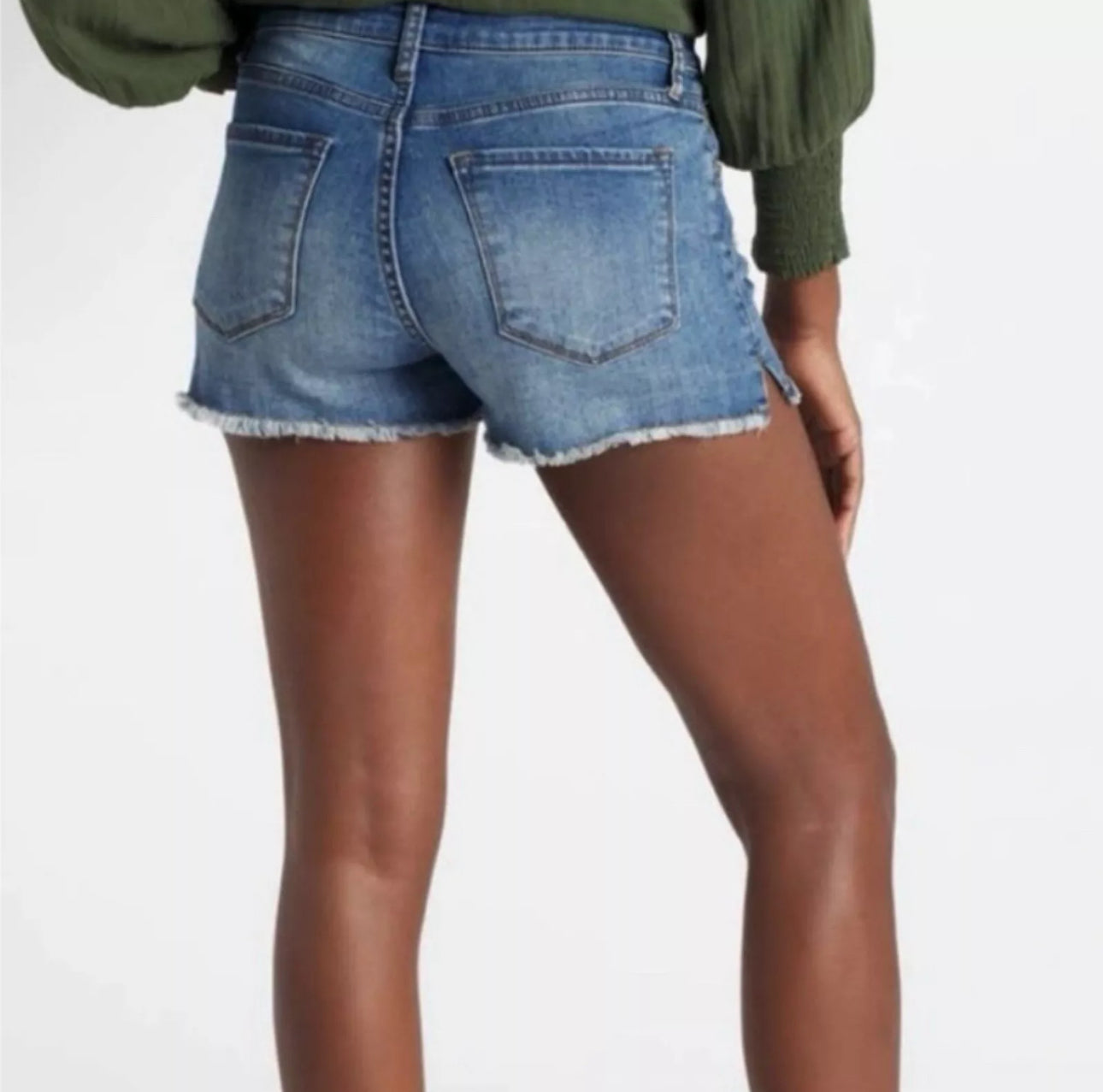 STS BLUE STITCH FIX Aubrey Mid Rise Raw Hem Distressed Denim Shorts