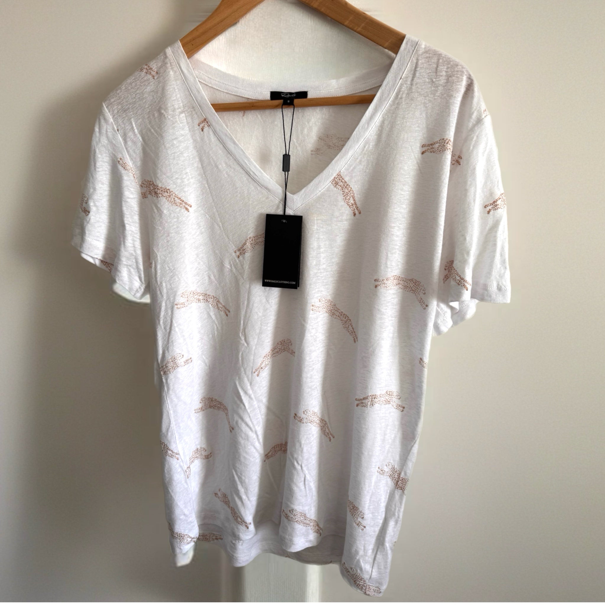 Rails Cara Linen Jersey V Neck Tee Golden Cheetah Print Shirt