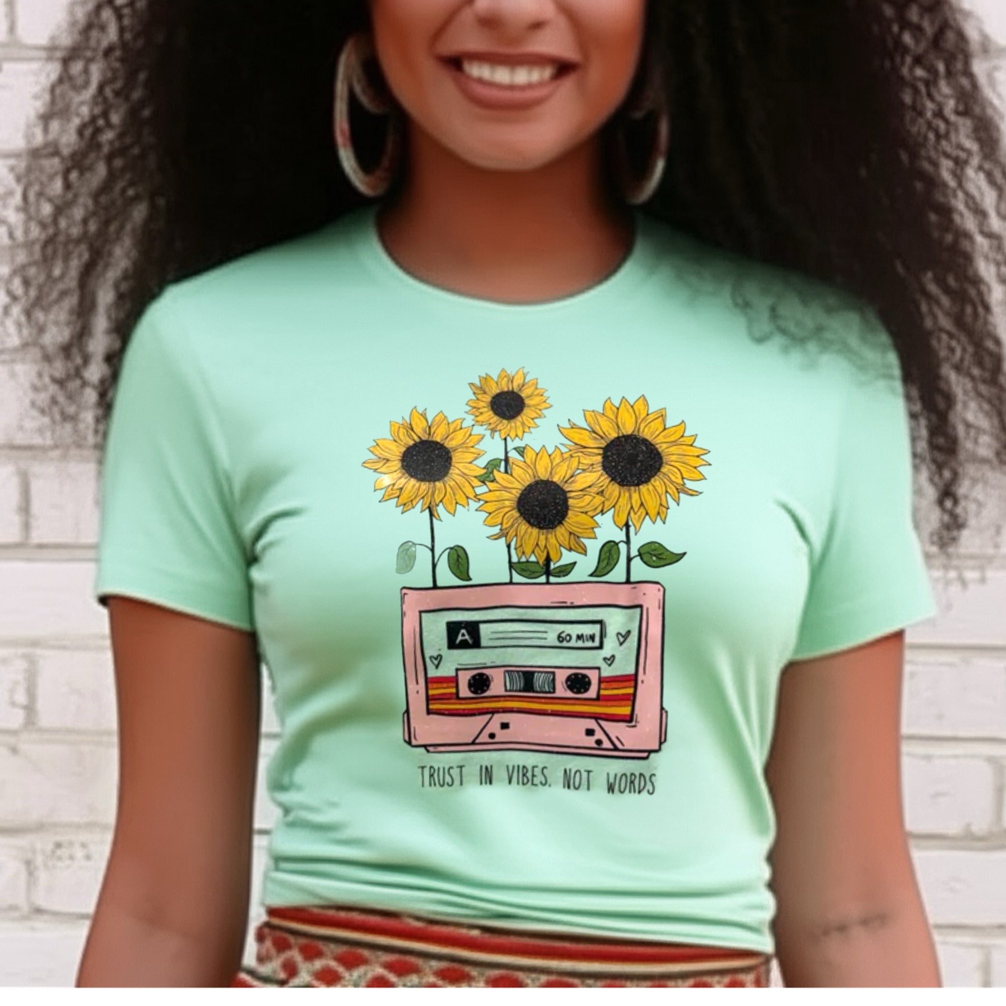 Retro Style TRUST IN VIBES T Shirt Fitted Tee Short Sleeve Mint Green S/M