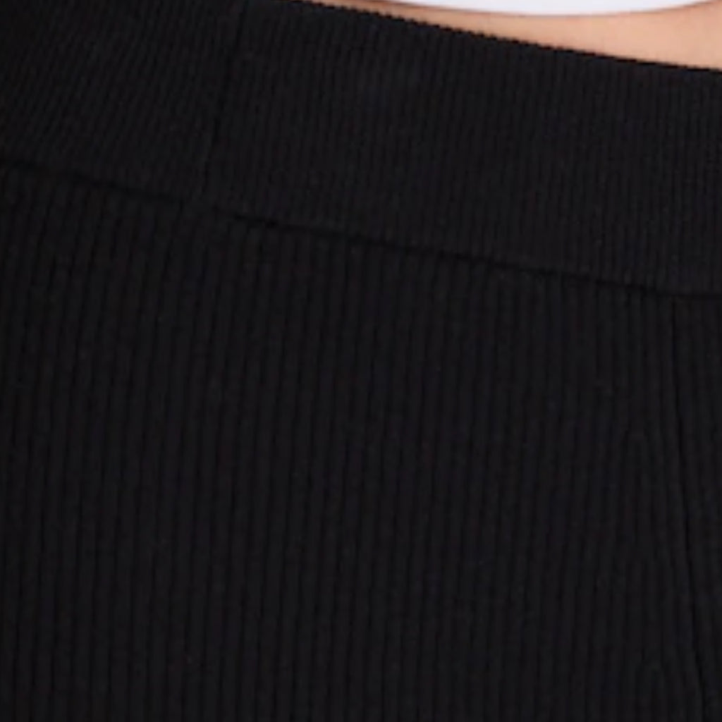 Madewell 90s Style Merino Wool Blend Maxi Skirt Pull On Ribbed Knit in Black