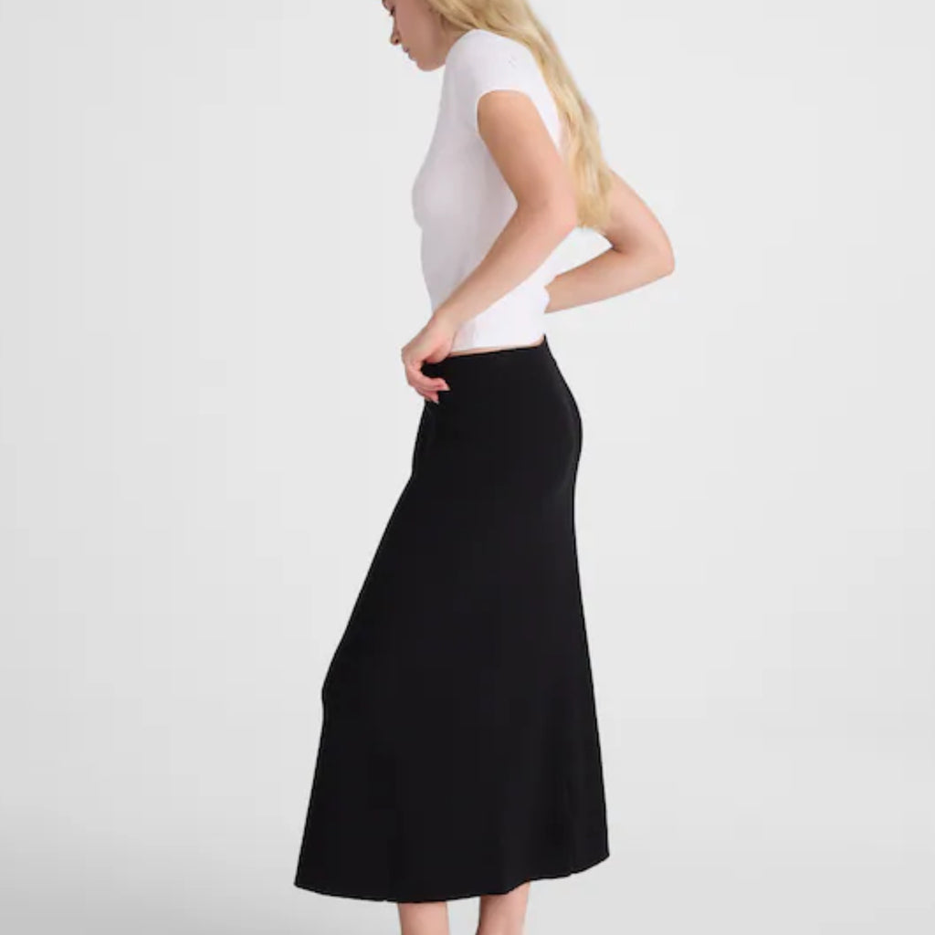 Madewell 90s Style Merino Wool Blend Maxi Skirt Pull On Ribbed Knit in Black