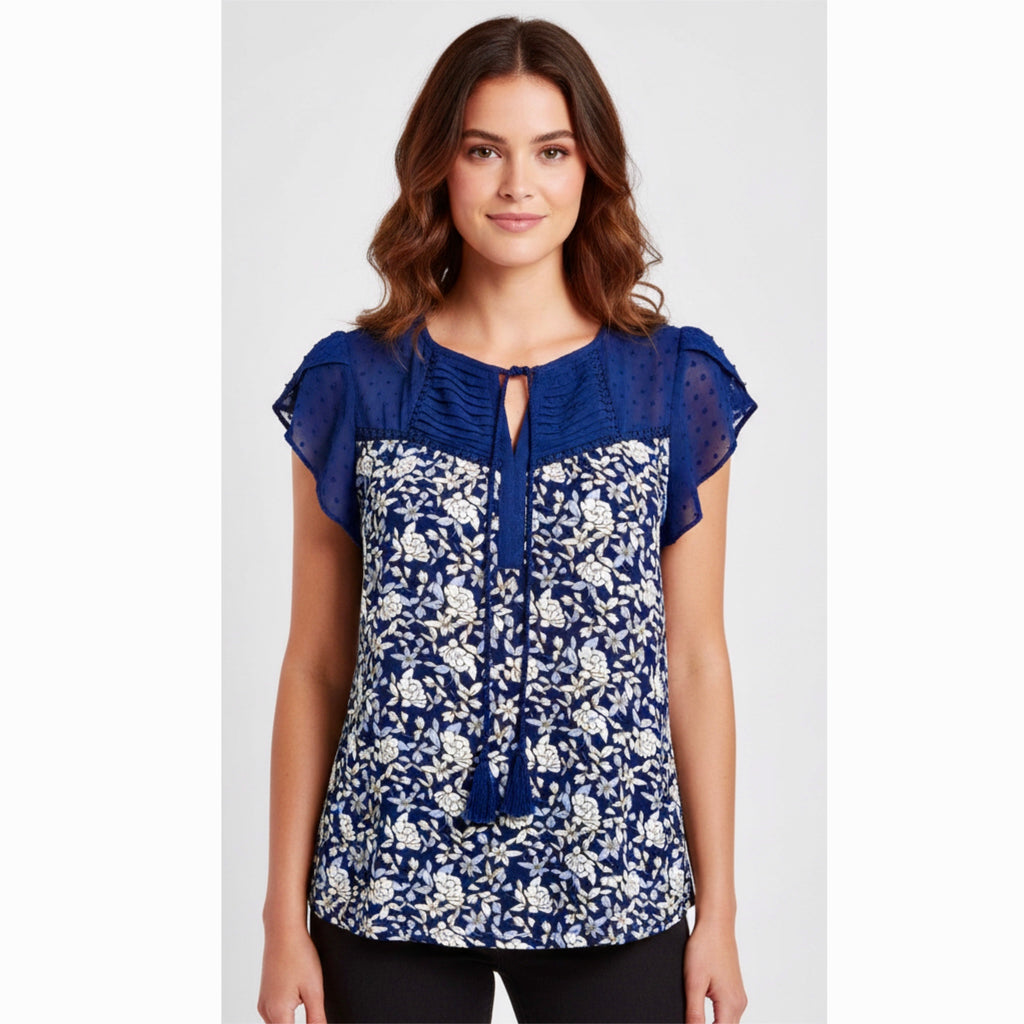 DANIEL RAINN Cottage Floral Lace Short Sleeve Blouse Women’s Top in Blue