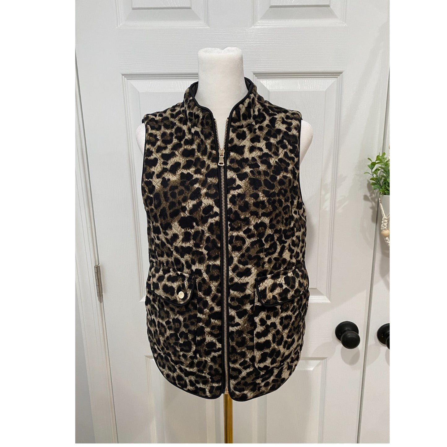 SHE + SKY Animal Print Vest Full Zip Gold Tone Zipper, Pockets - East Coast Bella LLC