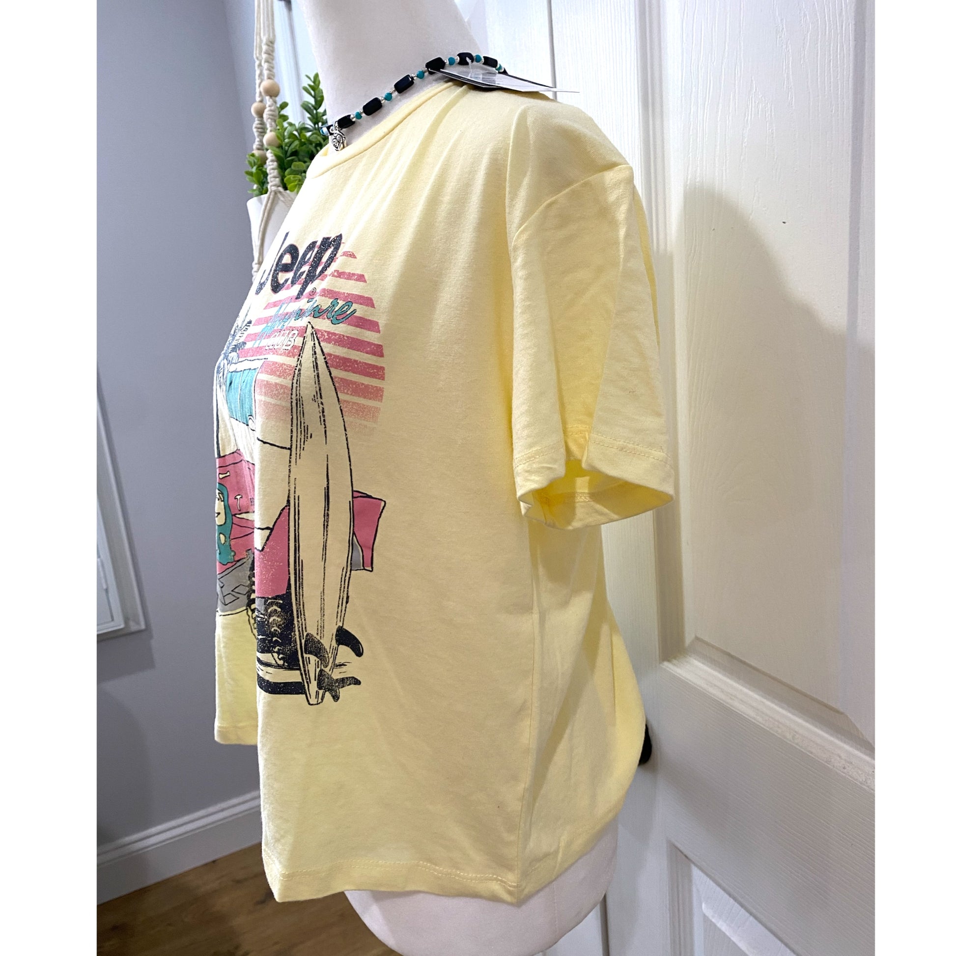 Women’s JEEP Graphic Short Sleeve Yellow Cropped T-Shirt - East Coast Bella LLC