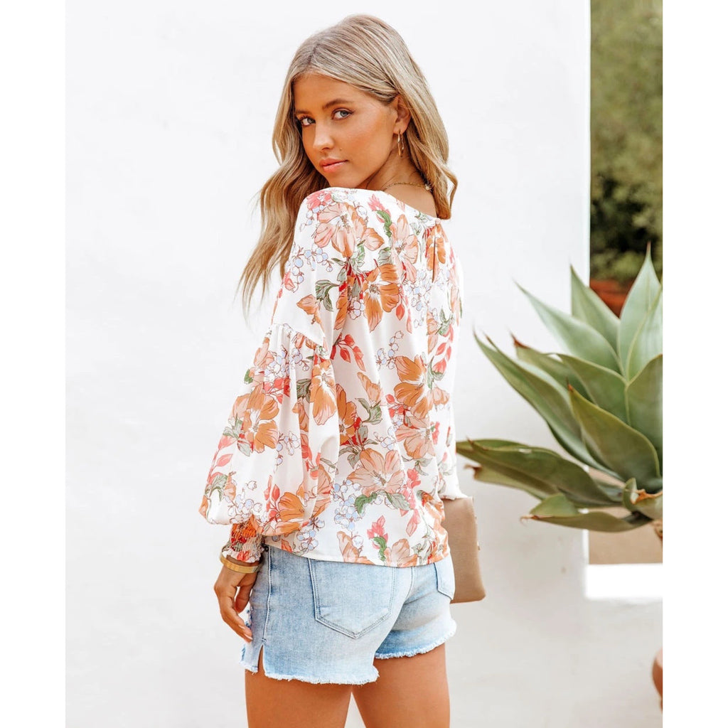 Aria Floral Balloon-Sleeve Blouse in Coastal Summer Peach & Ivory