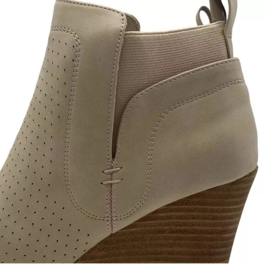 DOLCE VITA Gerdie Vegan Leather Comfort Wedge Bootie in Beige