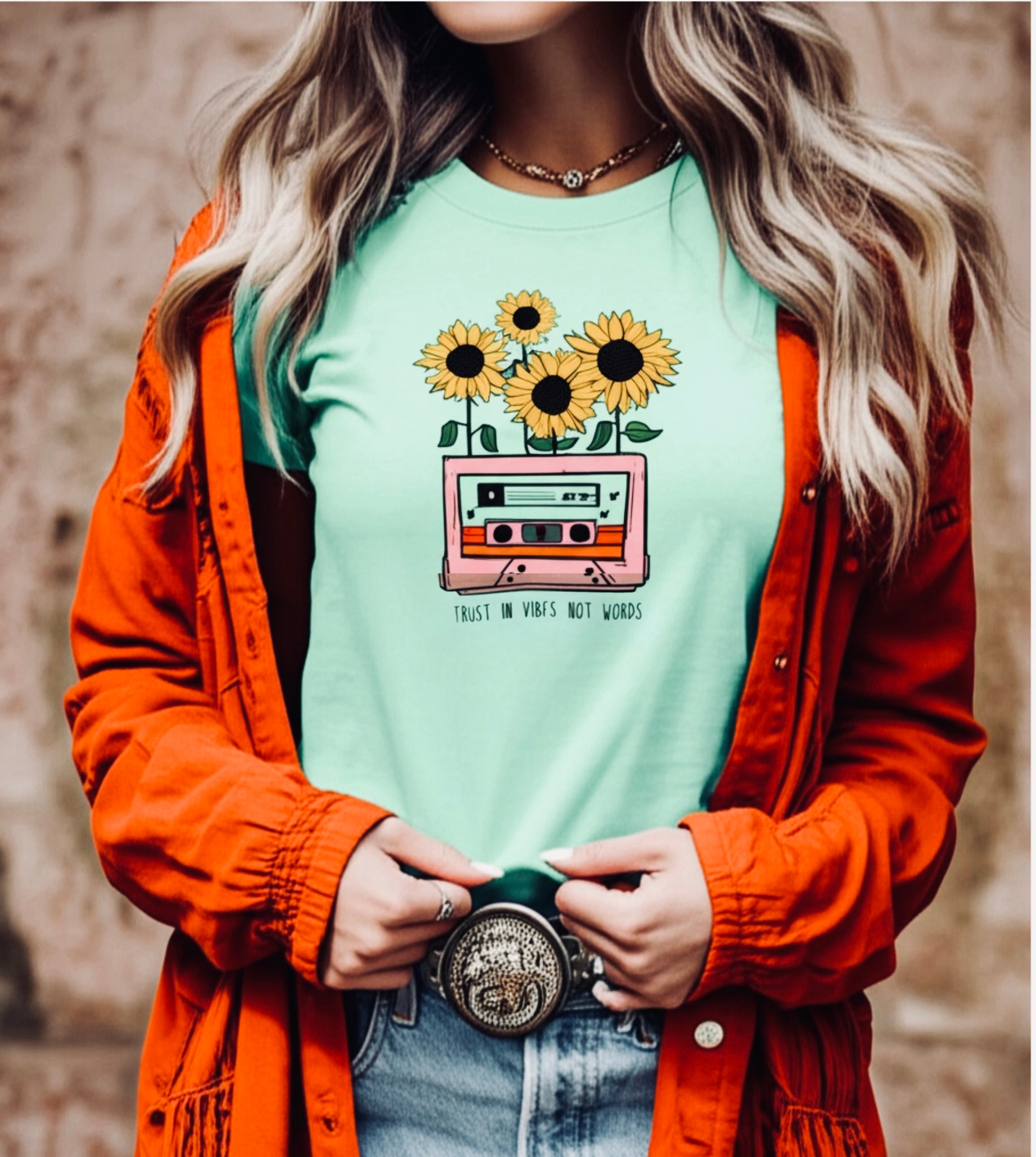 Retro Style TRUST IN VIBES T Shirt Fitted Tee Short Sleeve Mint Green S/M