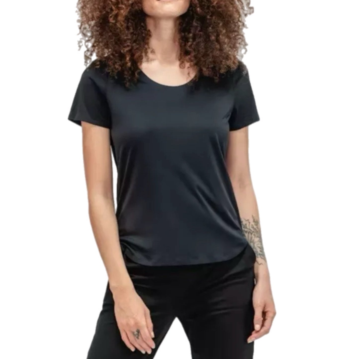 Ministry of Supply Luxe Touch Tee Shirt Comfort Stretch in Black