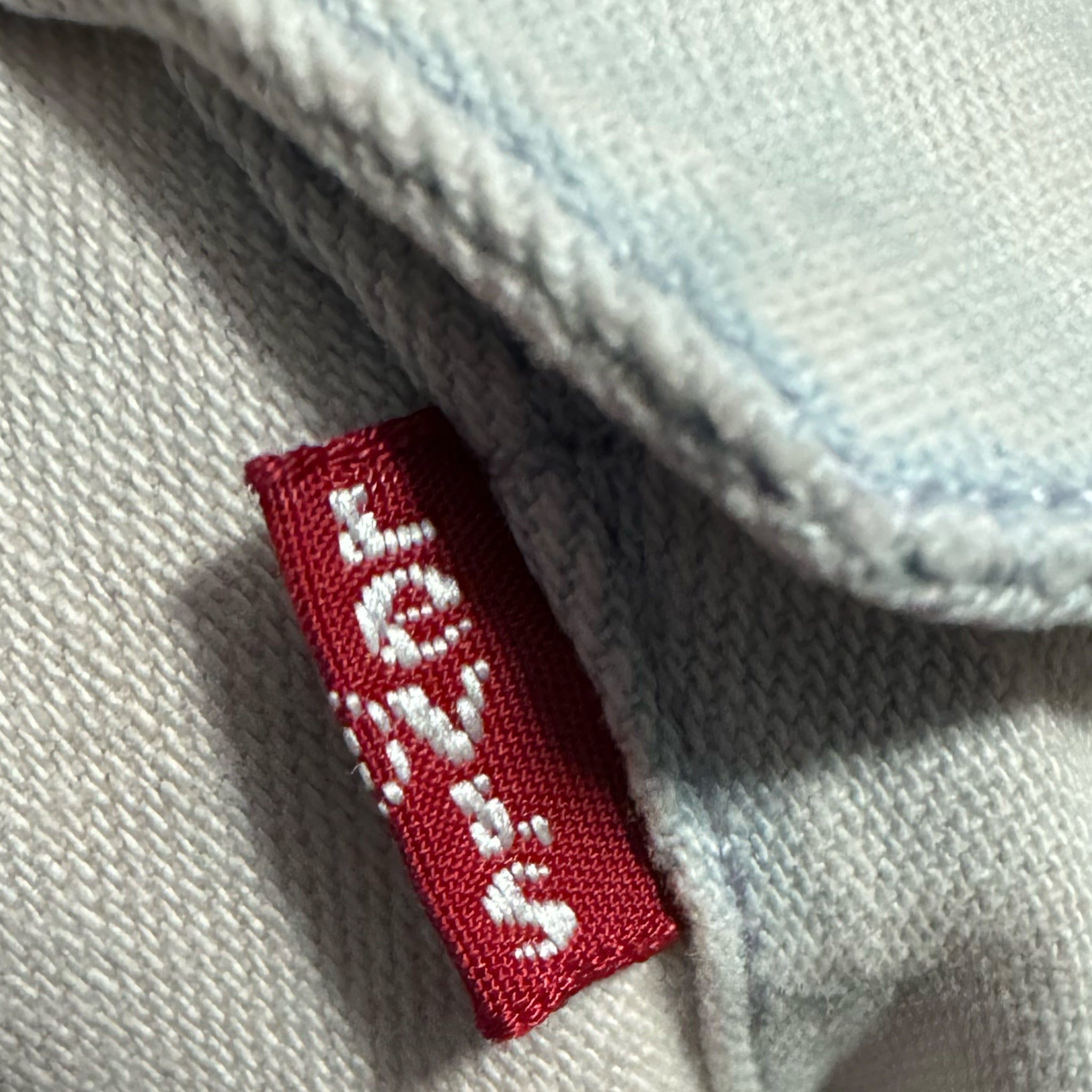 Levi's Women’s Western Soft Denim Shirt Pearl Snaps in Dusty Rose Wash