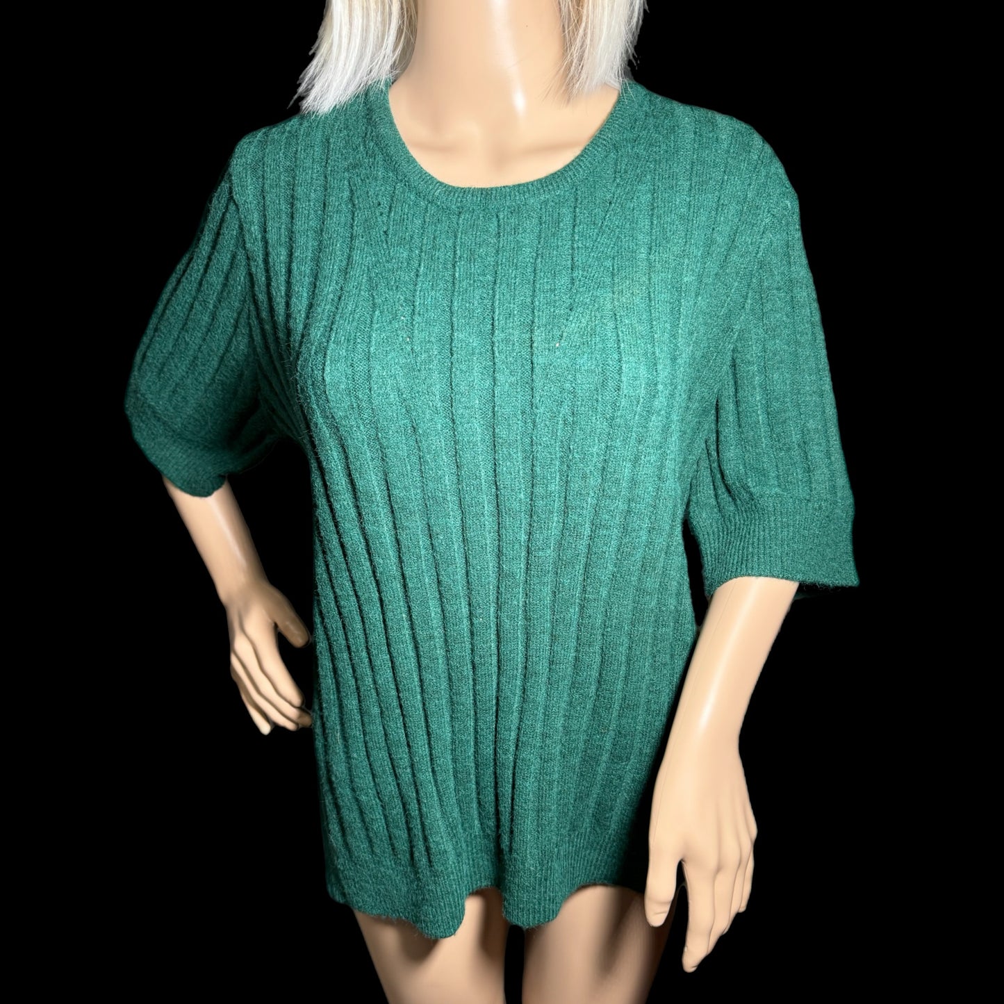 Les Serein Ribbed Short Sleeve Sweater Keyhole Tie Back Pine Green