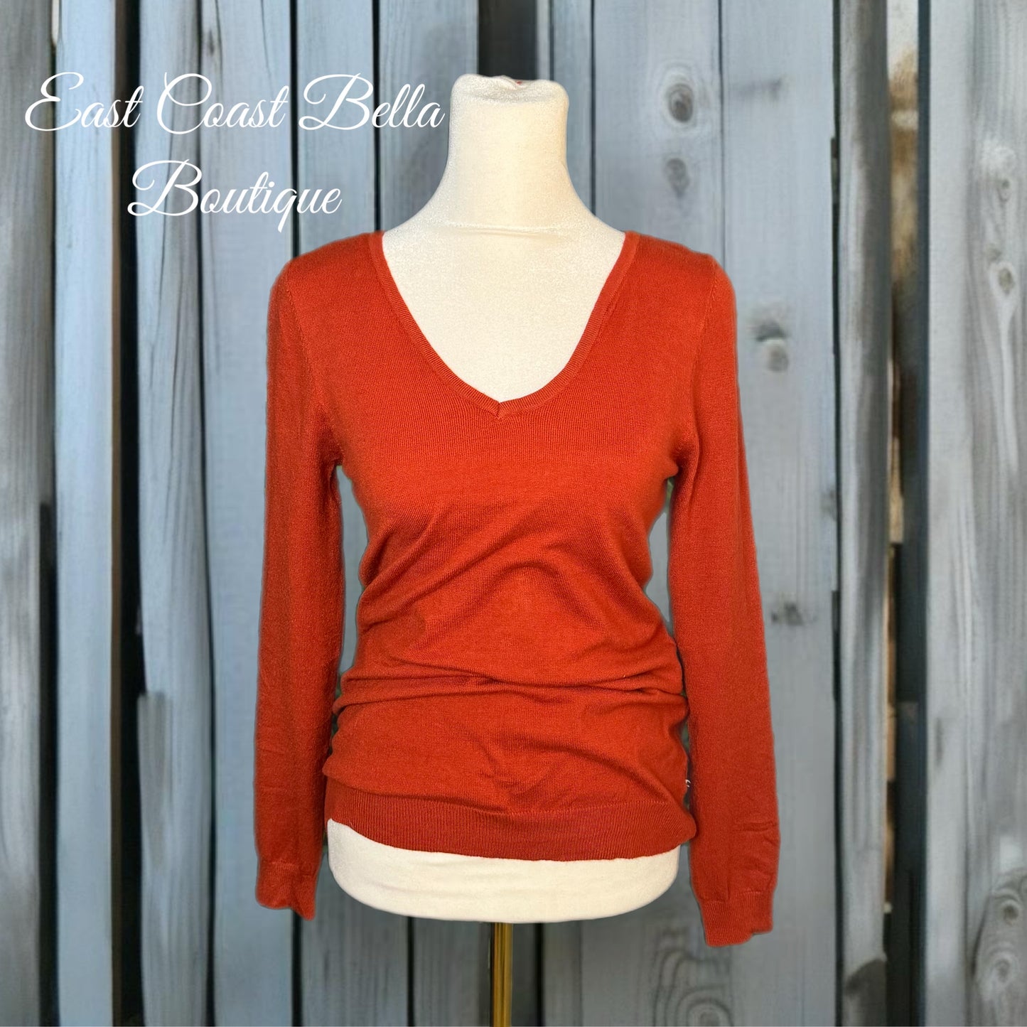 LOVE ELLIE Stitch Fix V Neck Light Sweater Crisscross in Autumn Rust