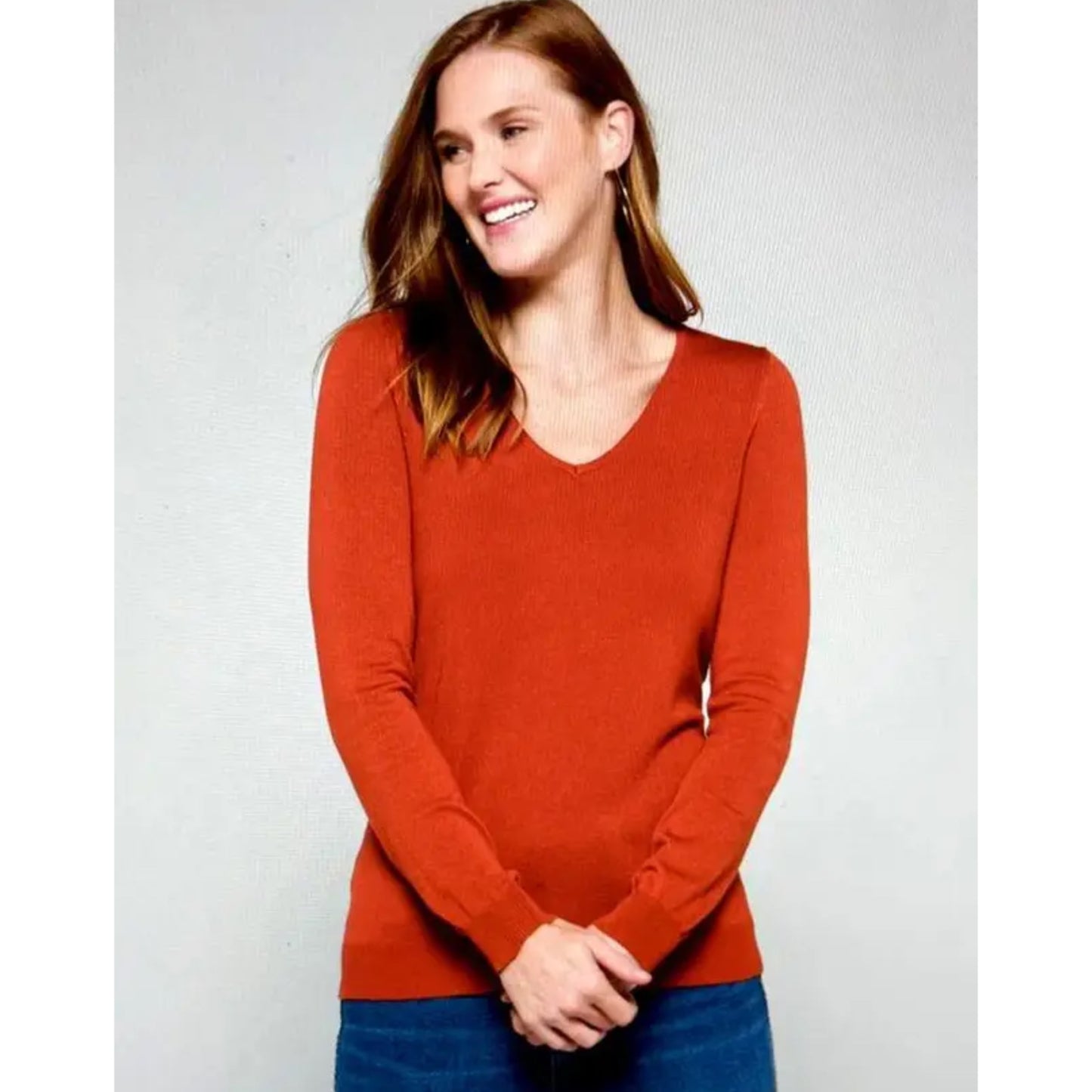 LOVE ELLIE Stitch Fix V Neck Light Sweater Crisscross in Autumn Rust