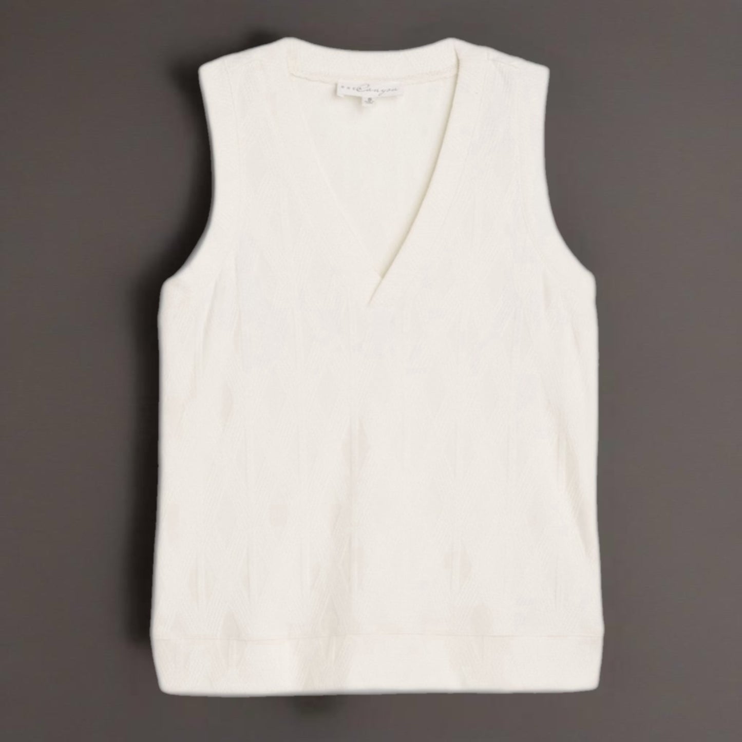 Brea Canyon Ivory Textured Sleeveless V-Neck Sweater Vest Tank