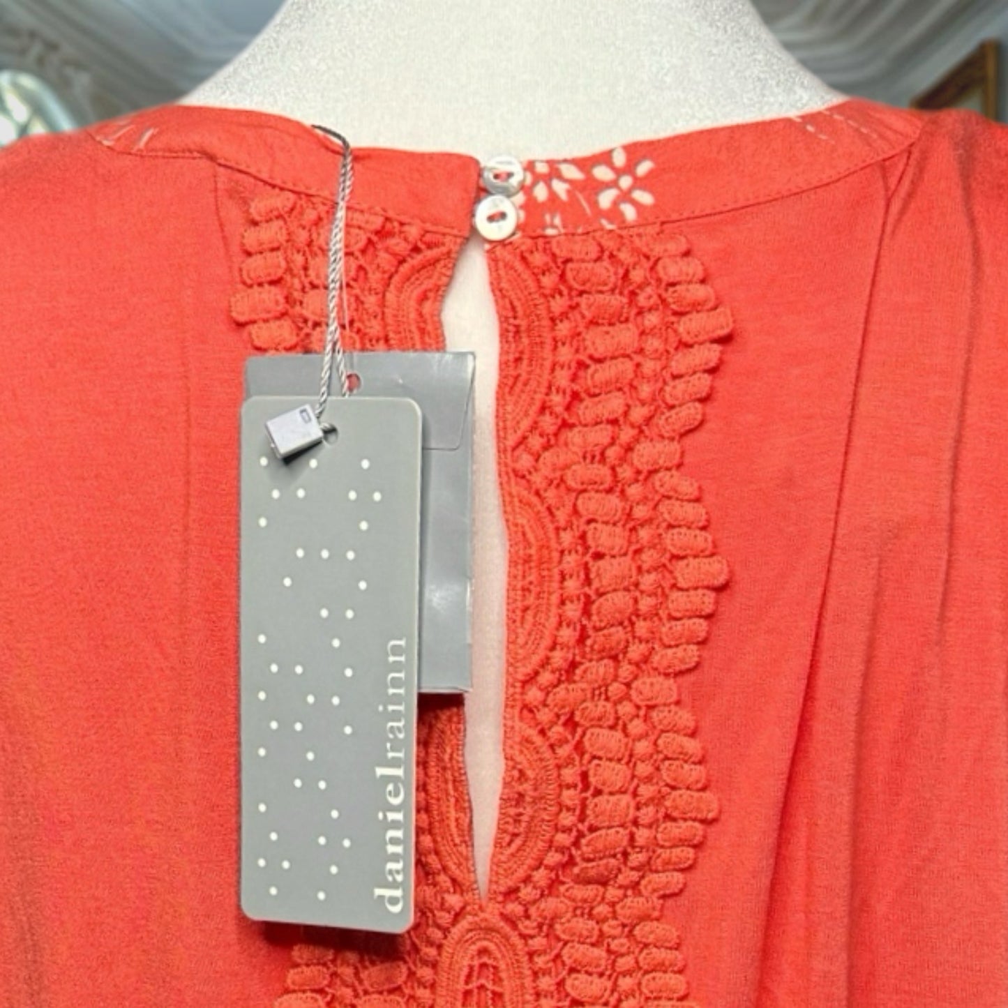 Daniel Rainn Floral Top Crochet Keyhole Sleeveless Blouse in Coral XL Only