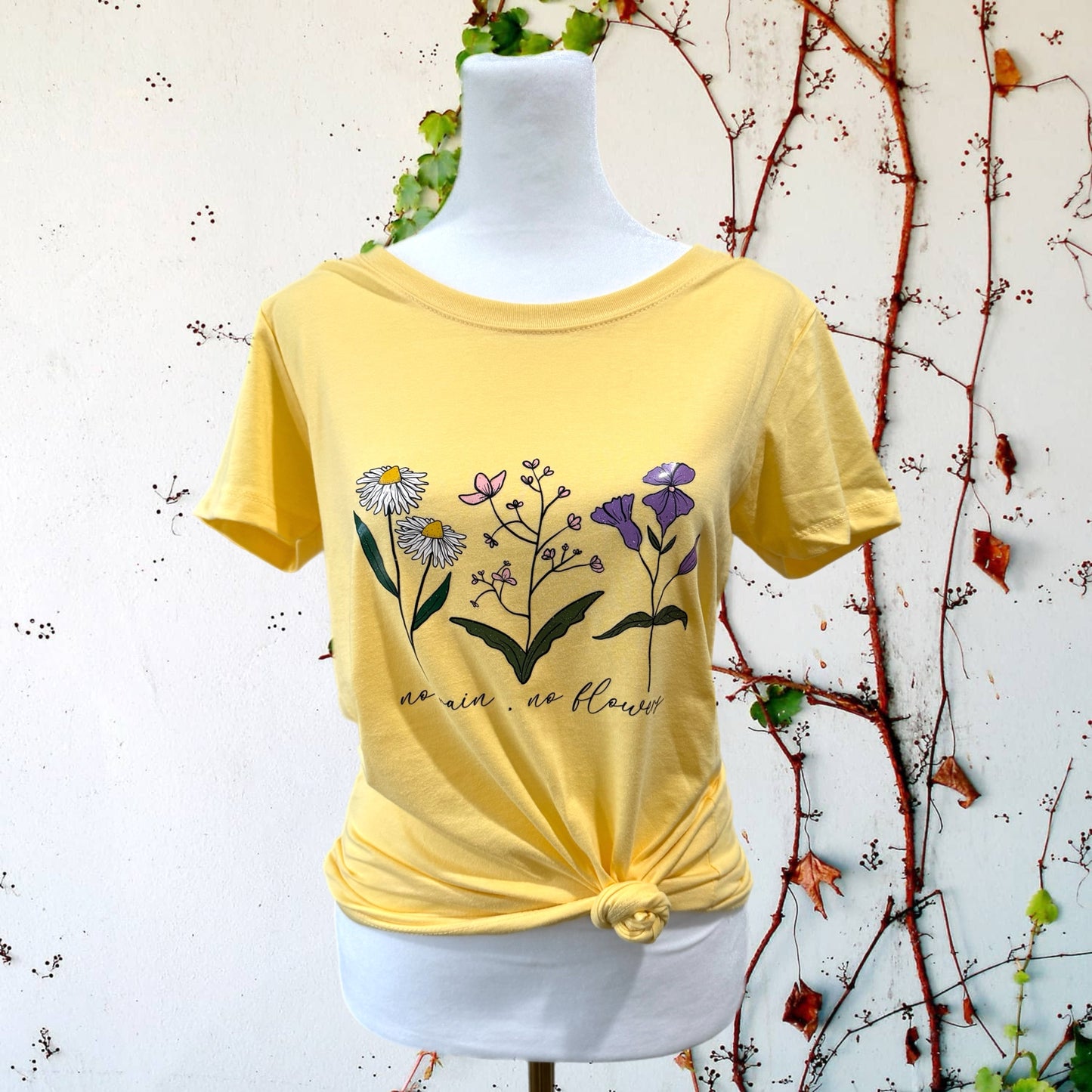 No Rain, No Flowers Women’s Graphic T Shirt Fitted Vintage Style Tee