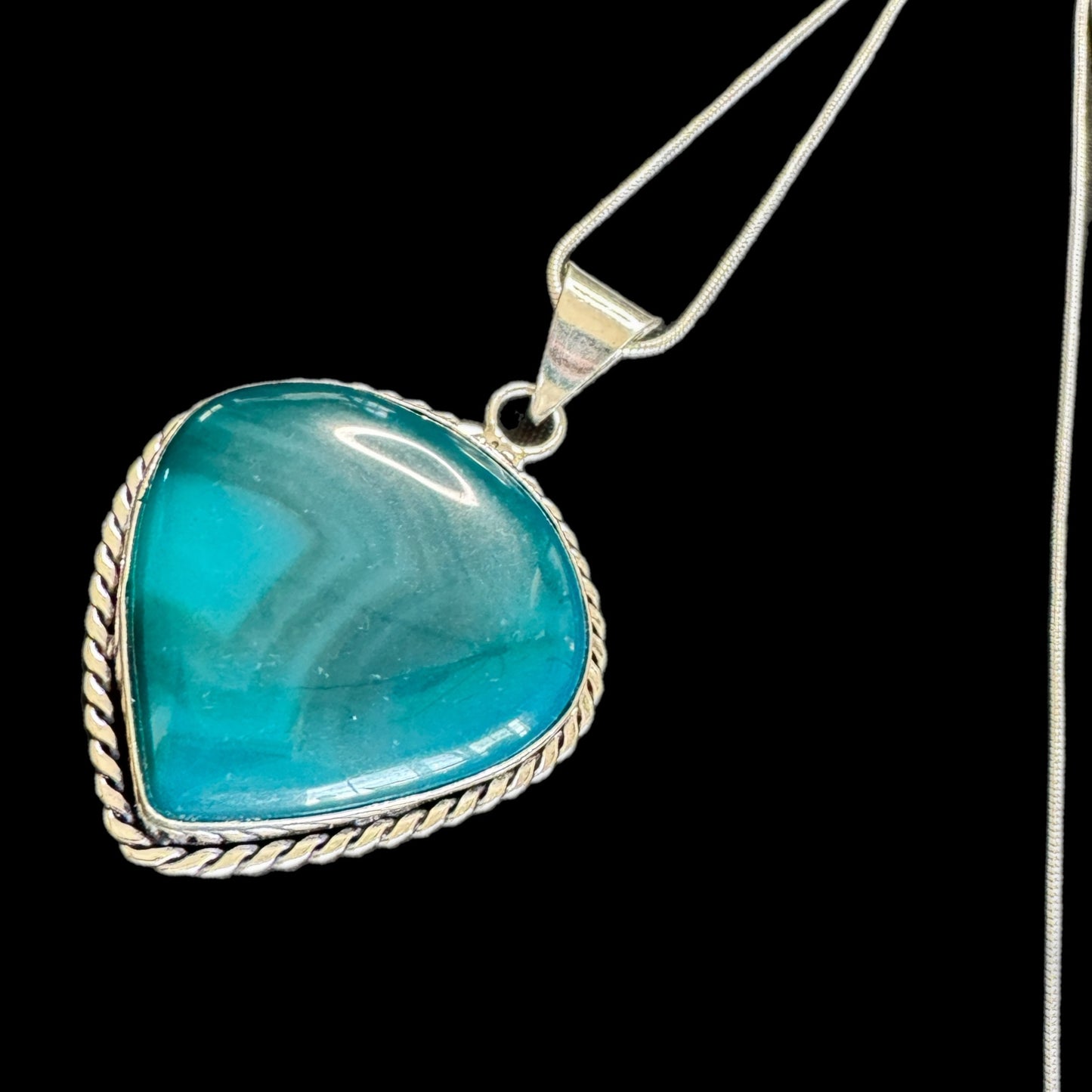 Ocean Blue Agate Gemstone Pendant Necklace 925 Sterling Silver Bezel & Chain