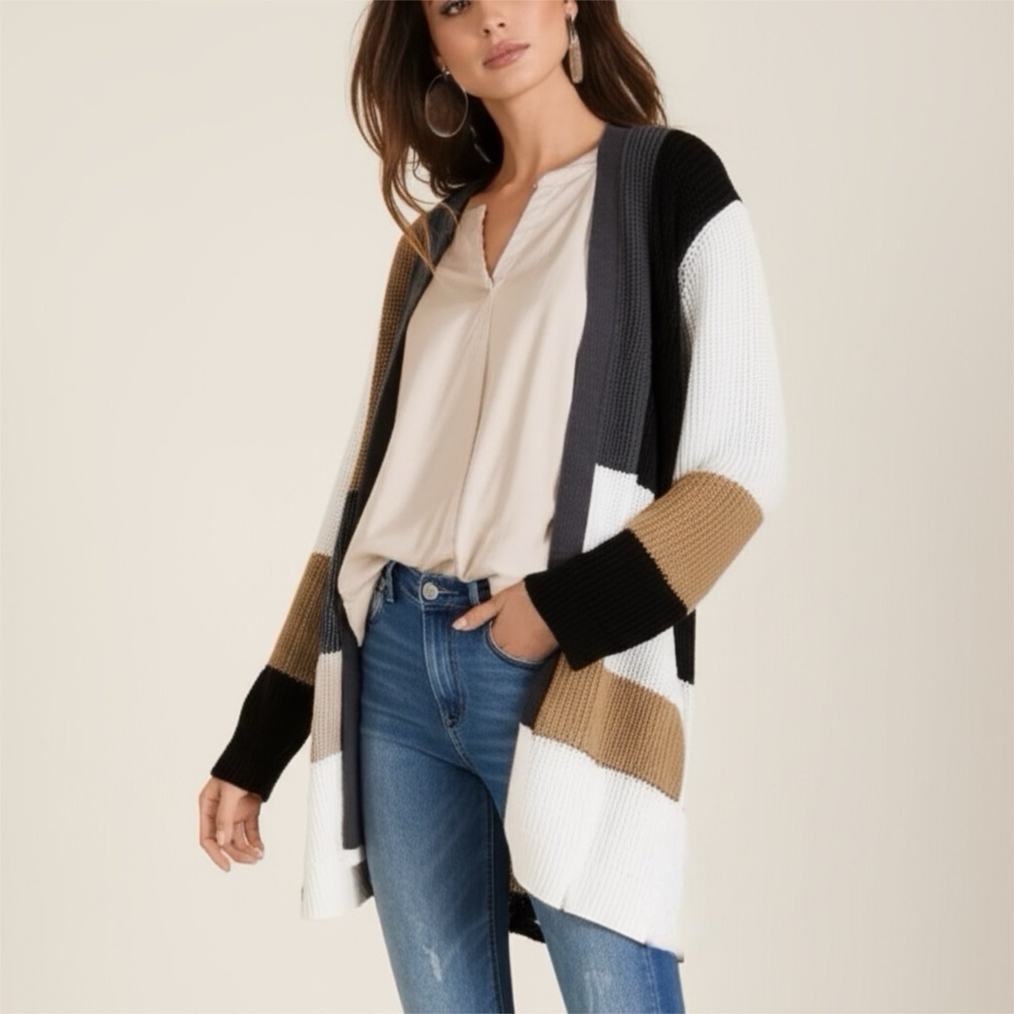 Fortune & Ivy Stitch Fix Beige Black Colorblock Cardigan Sweater