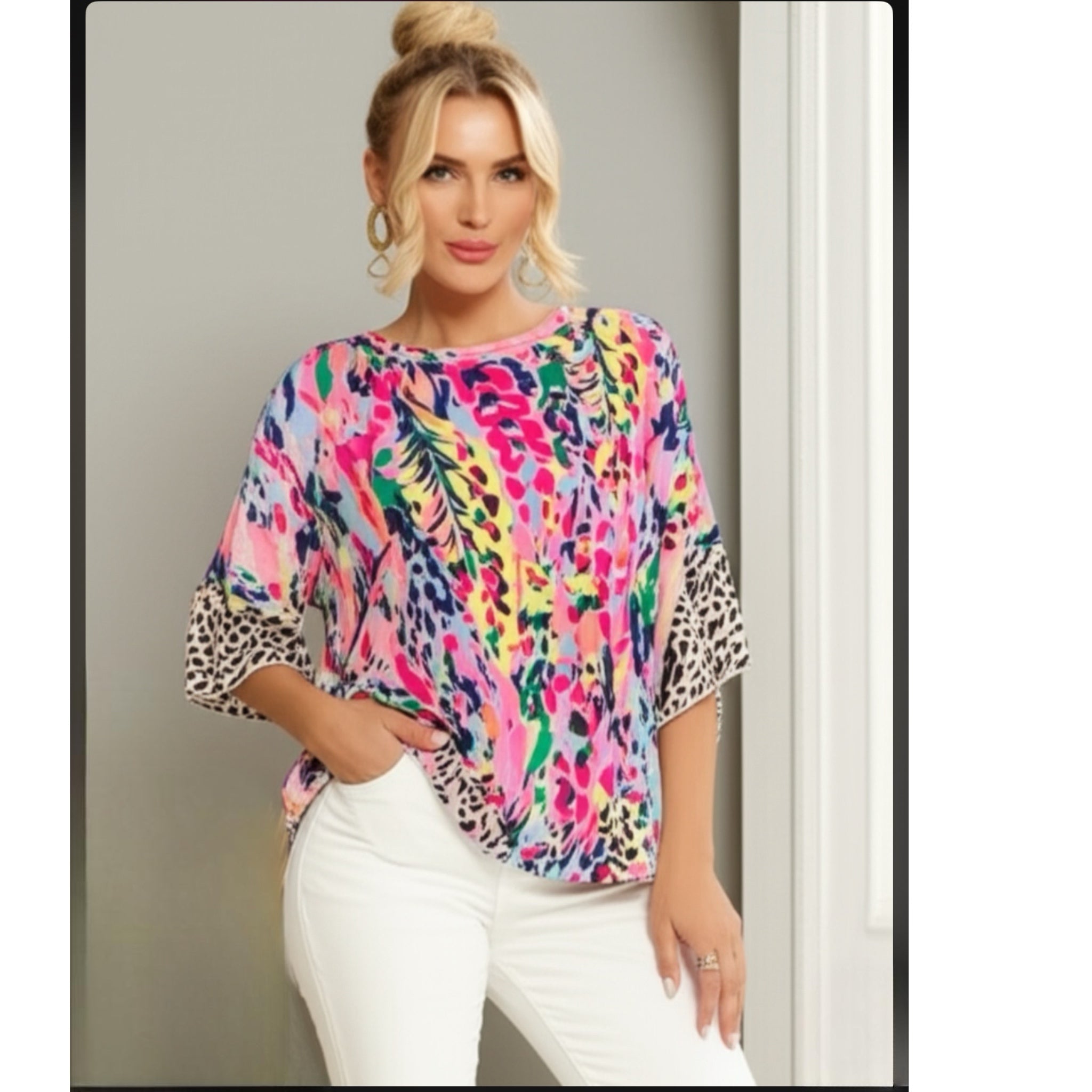 Beeson River Top Feeling Bold Fuchsia Floral Animal Print Ruffle Short Sleeve Blouse (S, M, L)