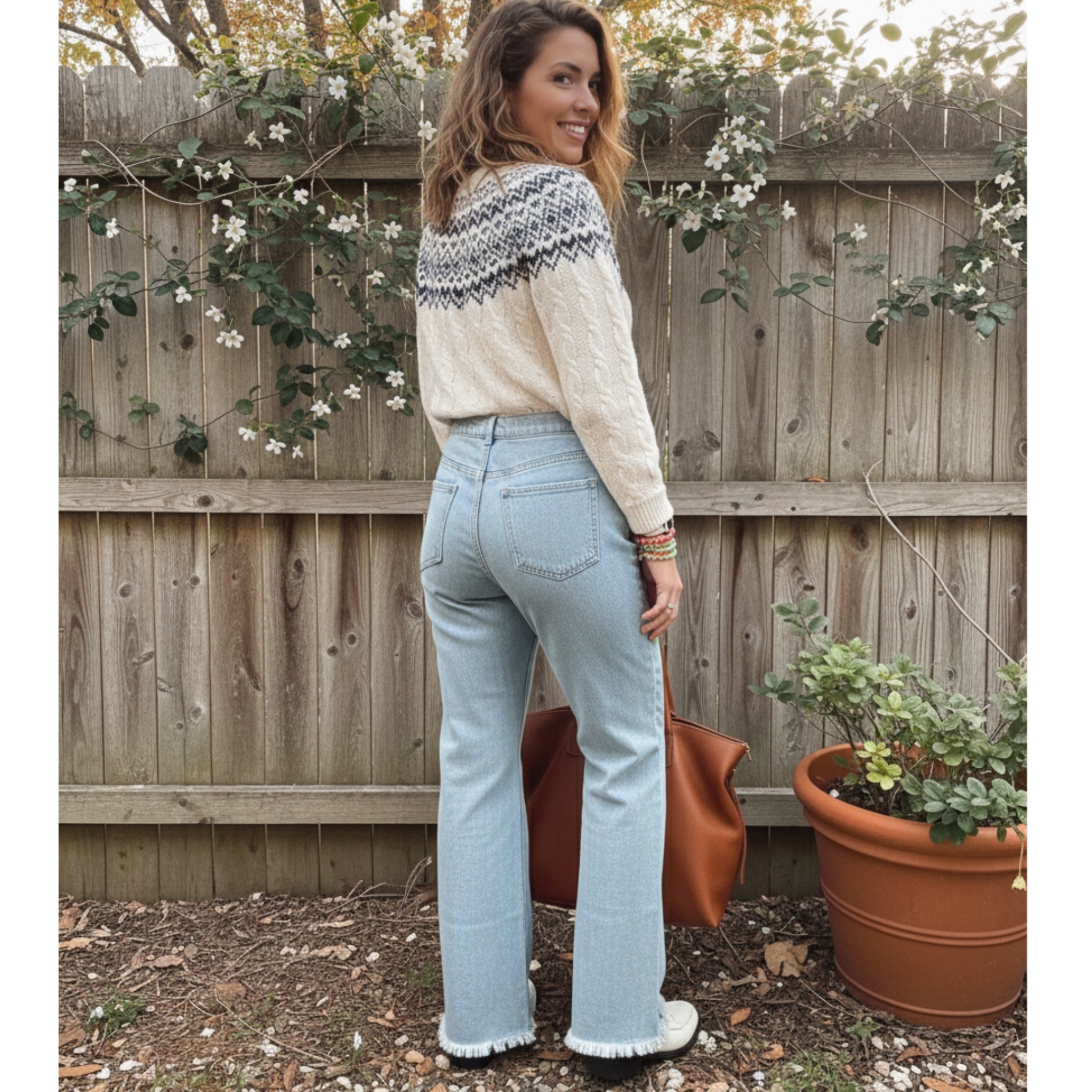 P Cill High Rise Wide Leg Jeans Light Wash Denim Raw Hem 100% Cotton