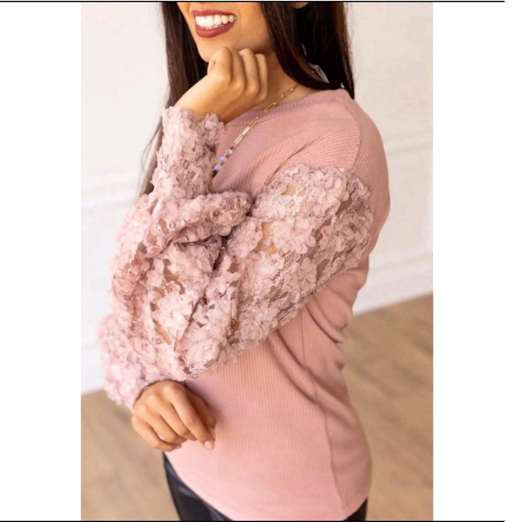 SOUTHERN GRACE Miss Perfect Mauve Floral Lace Sleeve Blouse