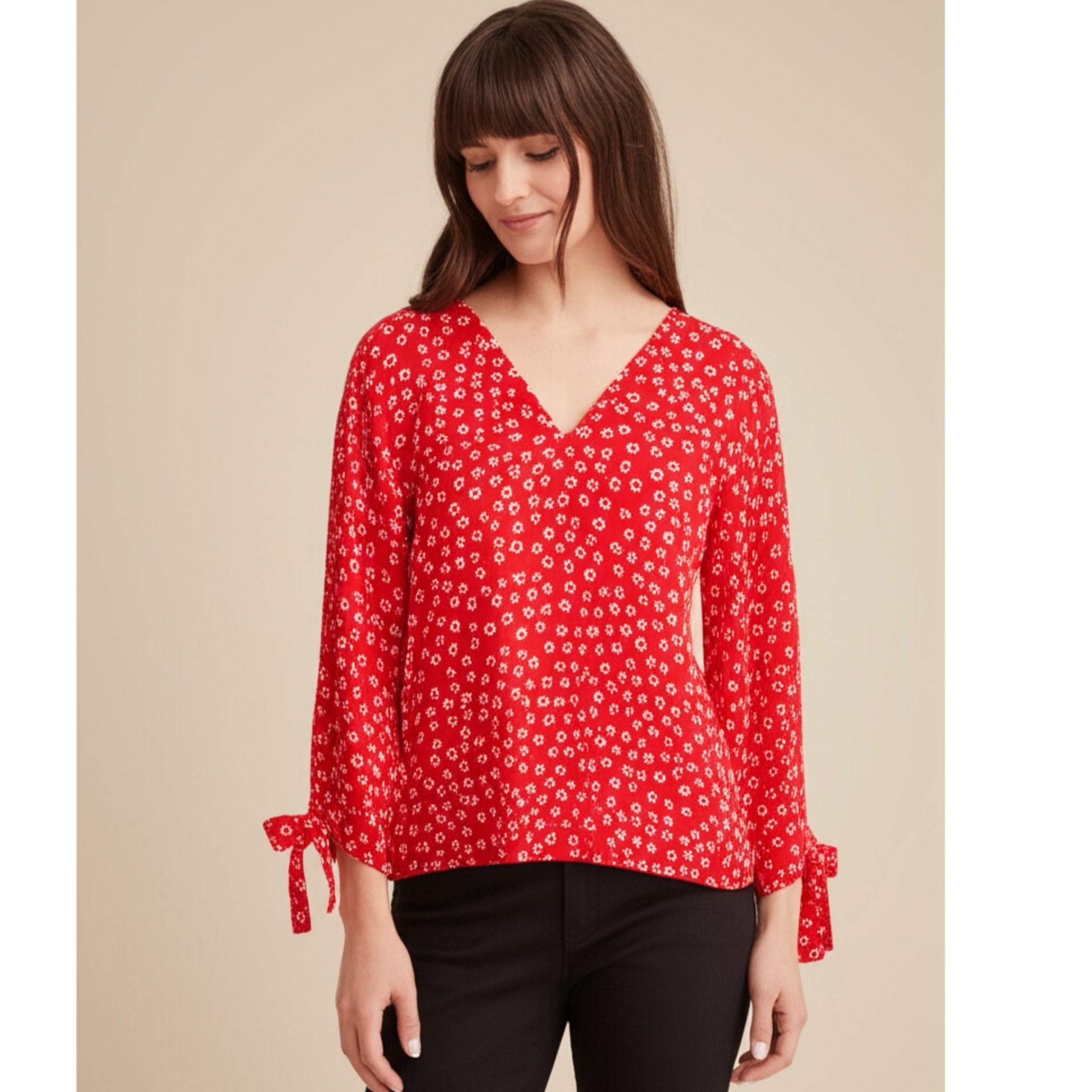 CeCe Daisy Floral Red Blouse 3/4 Sleeve Tie Cuff V Neck Top