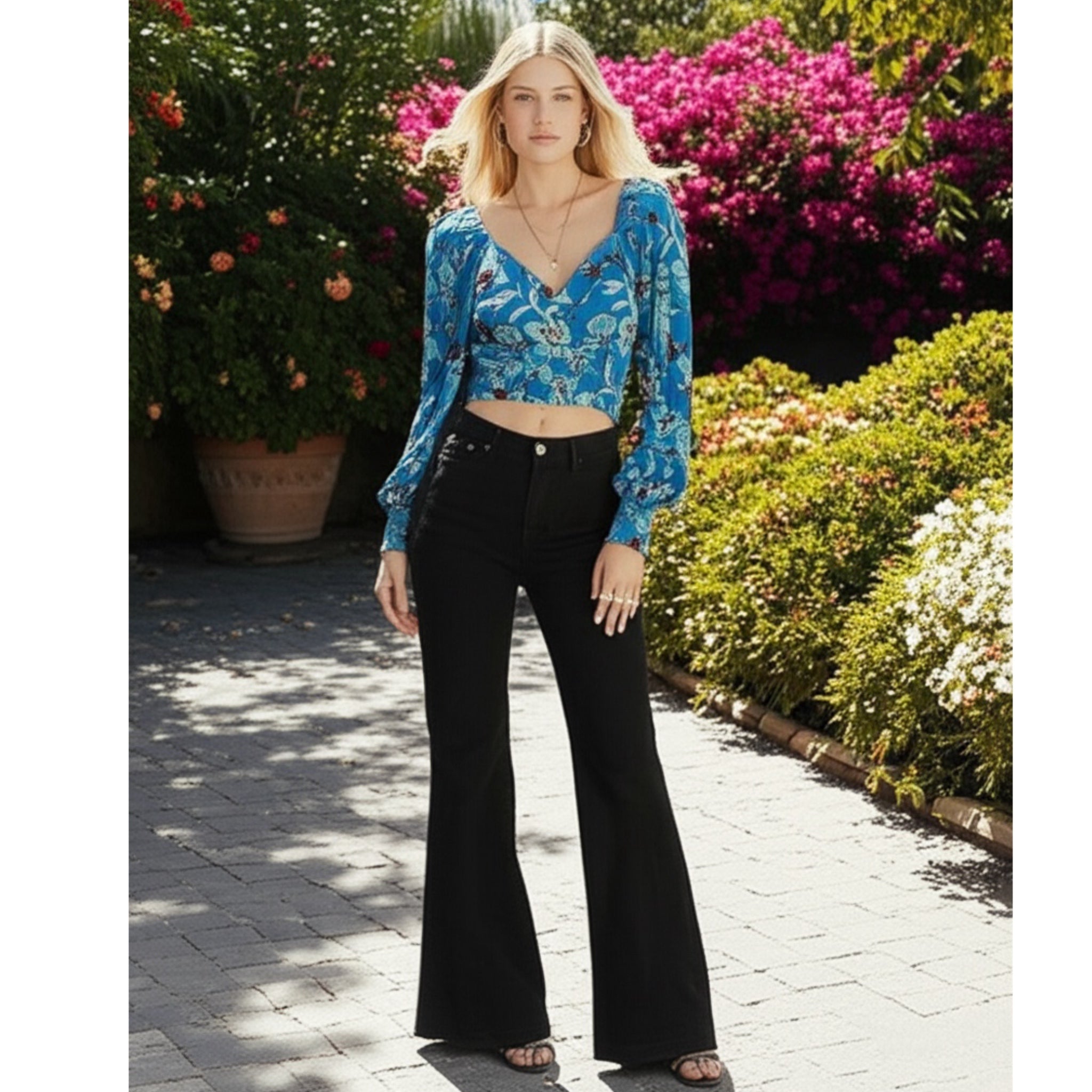 BAND OF THE FREE Sybille Teal Boho Floral Long Sleeve Crop Blouse