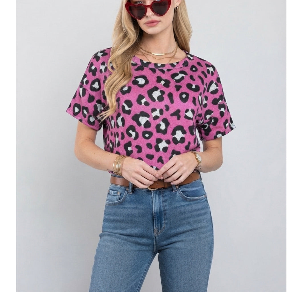 HAPTICS by Holly Harper Short Sleeve Animal Print Purple Knit Top