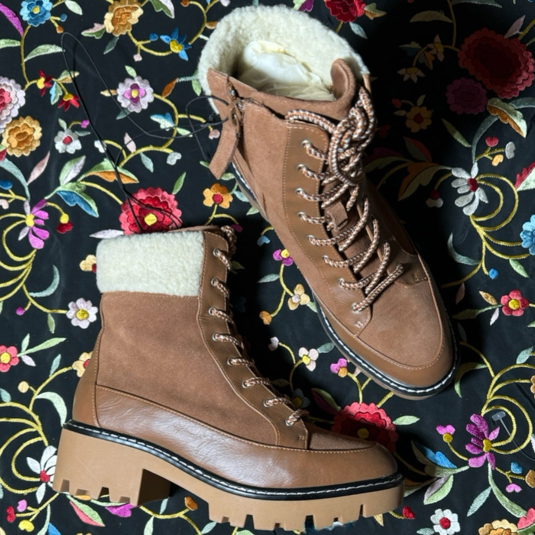 Violet & Red Womens Alexa Leather Lace Up Bootie Brown